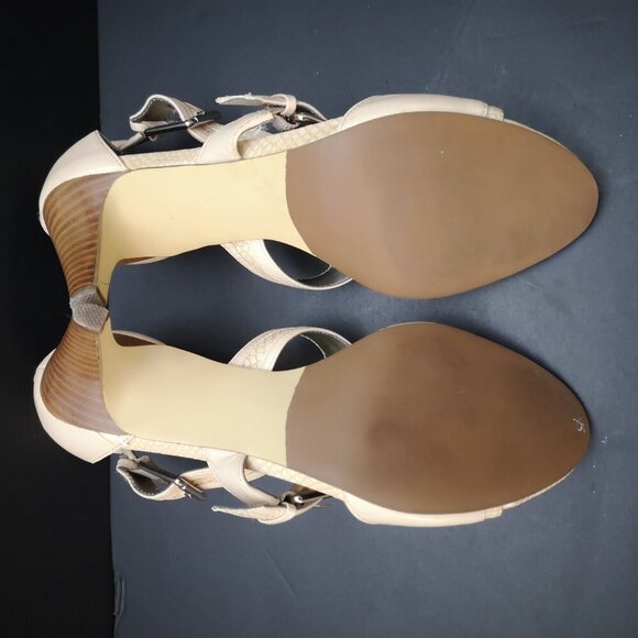 Alfani Ladies Size 8 Tan 2 Buckle Closure Leather Upper Odette Heels - Picture 8 of 10